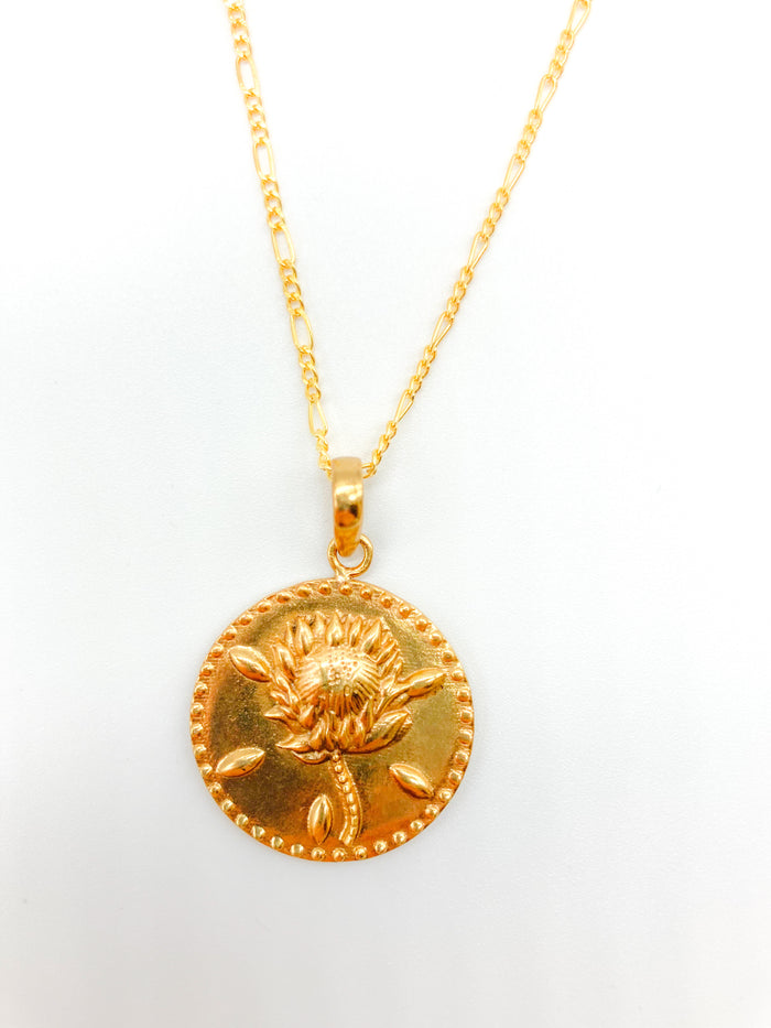 King Protea Pendant Chain Gold