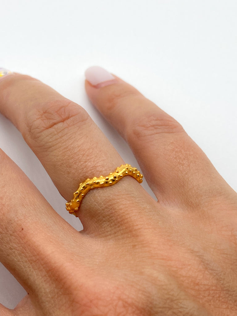 Coral Ring in Gold