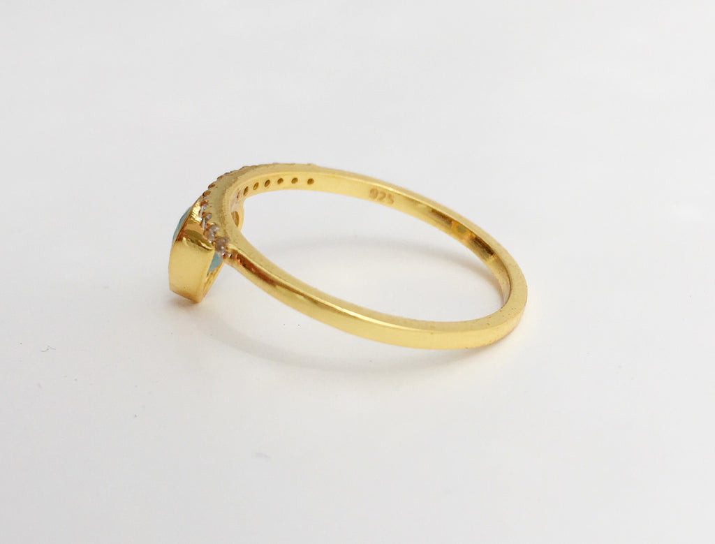 Mini Tear Ring in Gold