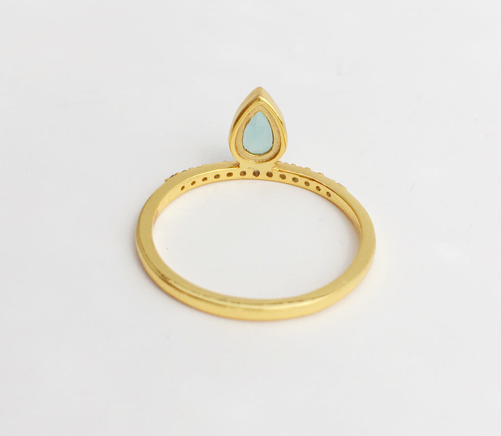 Mini Tear Ring in Gold