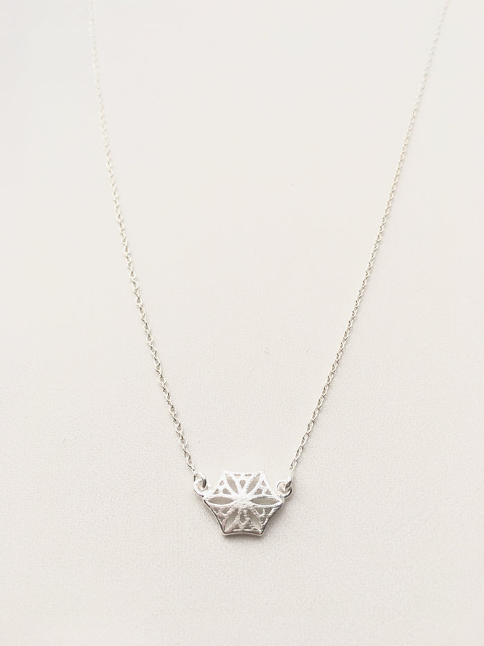 Colorado Snowflower Necklace in Silver